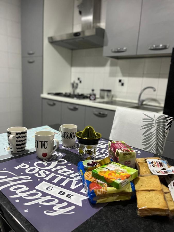 Lacasinadisofisa Apartment Napoli Bagian luar foto