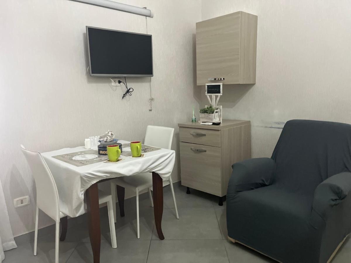 Lacasinadisofisa Apartment Napoli Bagian luar foto